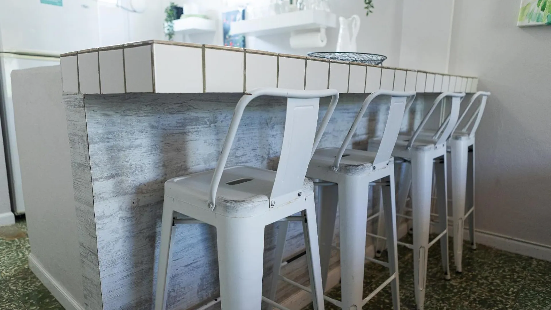 201-Vintage Modern Haven In The City, Near The Beach With Free Parking Σαν Χουάν 0*,